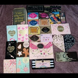 Too Faced Palette collection